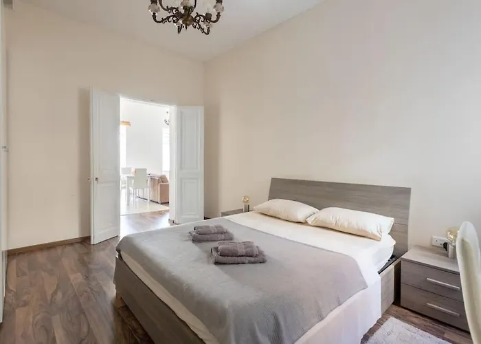 Modern Stylish Flat Near Valletta And Sliema!