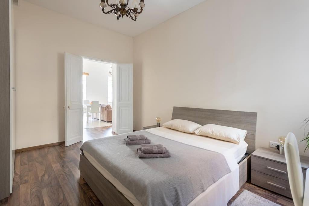 Modern Stylish Flat Near Valletta And Sliema! Appartement Msida